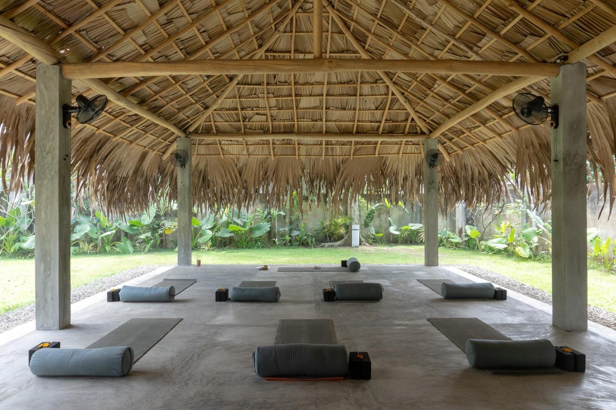 Апартаменты Lotus Surf And Wellness Ахангама Экстерьер фото